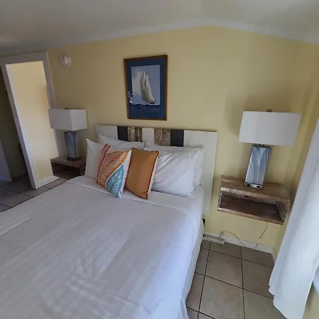 Sunny Cove Motel-3