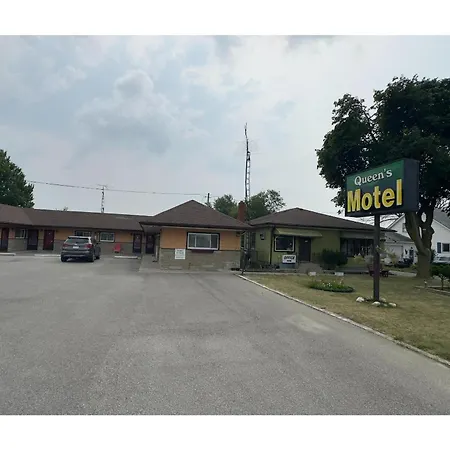 Queen'S Motel Blenheim Near Lake Erie On-2