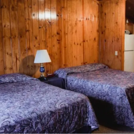 Covered Bridge Motel-3