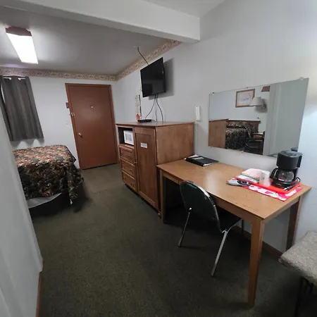 Royals Inn Motel Inc-2
