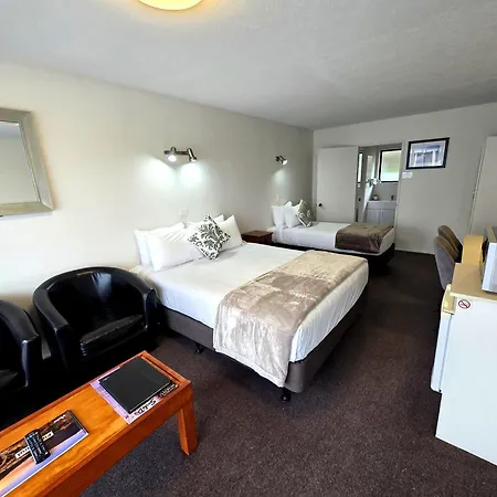 Arran Motel-2