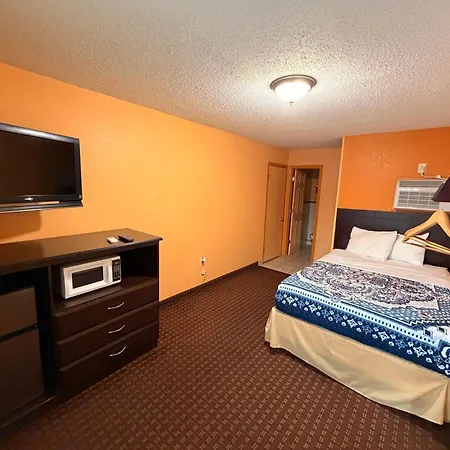 Blue Sky Inn Glens Falls-Saratoga-Lake George-2