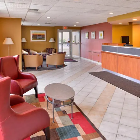 Red Roof Inn Sandusky - Milan-3