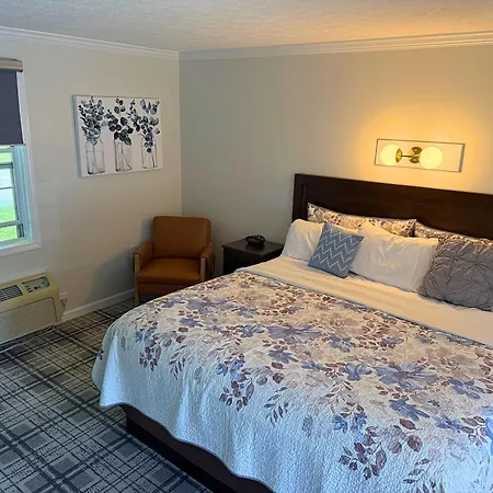 Blowing Rock Inn-3