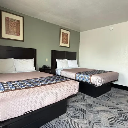 Budget Inn Ada-3