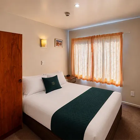 Bealey Avenue Motel-2