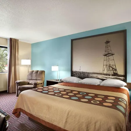 Super 8 By Wyndham Salem-3
