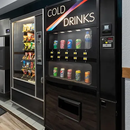 Days Inn By Wyndham Mankato-2