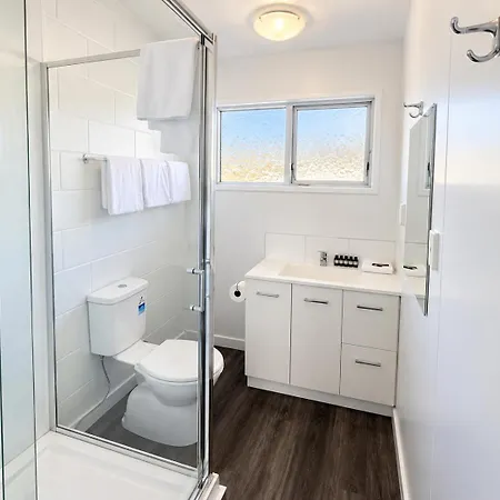 Midway Pacifica Lodge-3