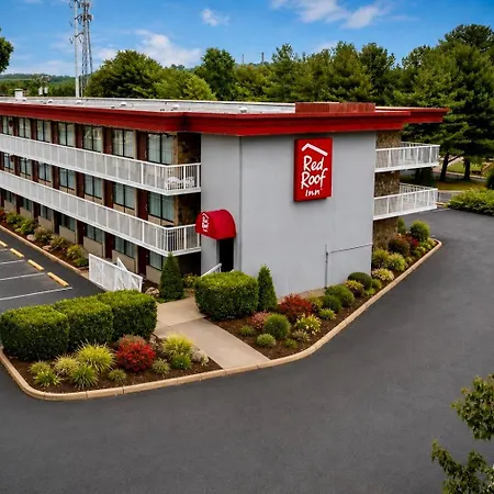 Red Roof Inn Charlottesville-3