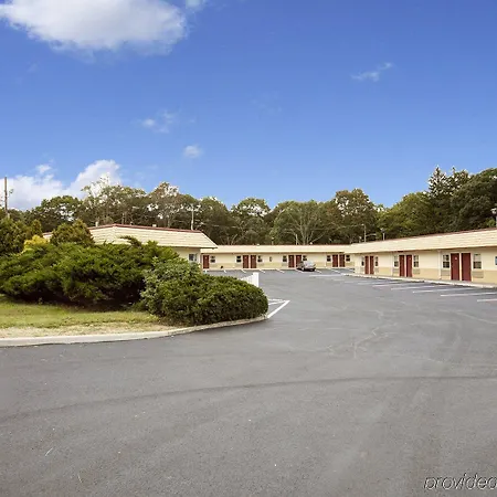 Americas Best Value Inn - Port Jefferson Station - Long Island -New York - 11776-3