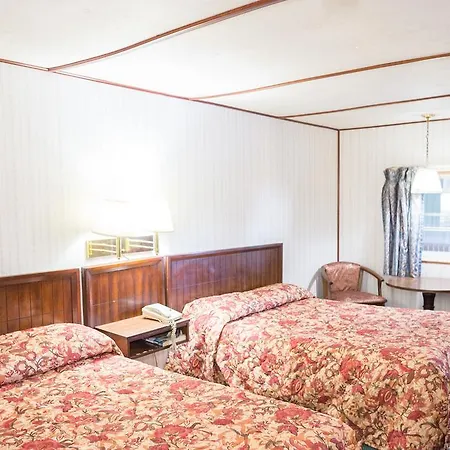 Dutch Treat Motel-2