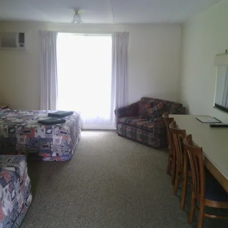 Snowy River Lodge Motel-2