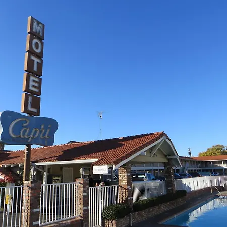 Capri Motel-3