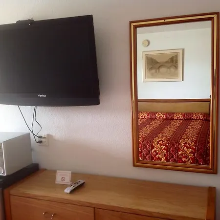 Hamilton Inn-2