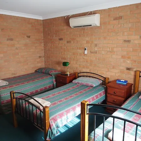 Cobar Town & Country Motor Inn-3