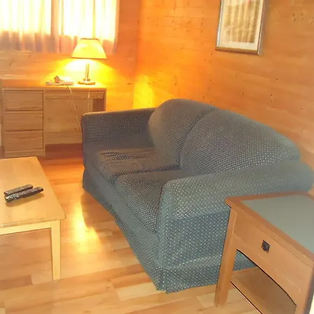 Dreamland Motel-3