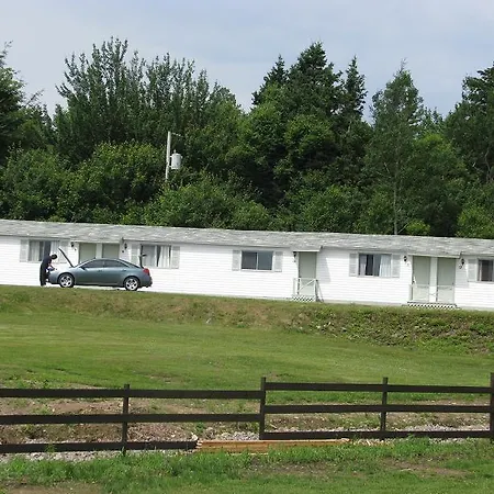 Macneil'S Motel-3