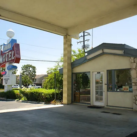 Sahara Motel-3