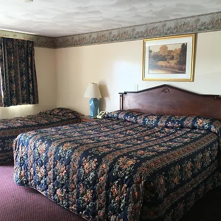 Knotty Pine Motel-3