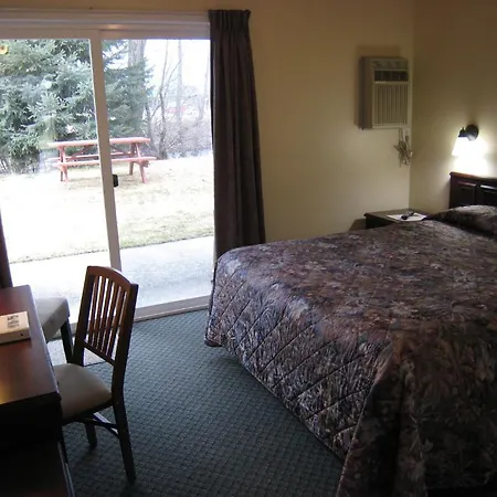 Johnny'S Motel-2