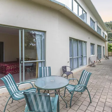 Fernhill Motor Lodge-2