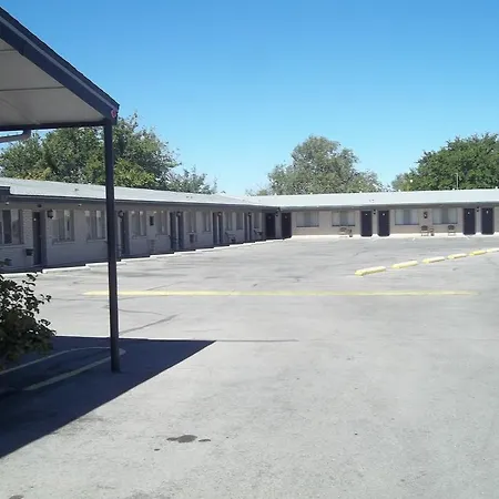 Royal Host Motel-3