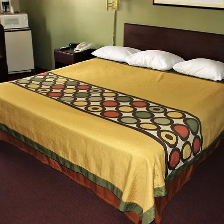 Knights Inn Albany-2