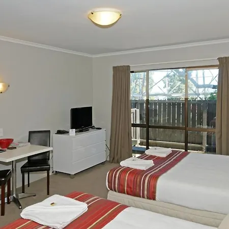 Airport Harbour Motel-3