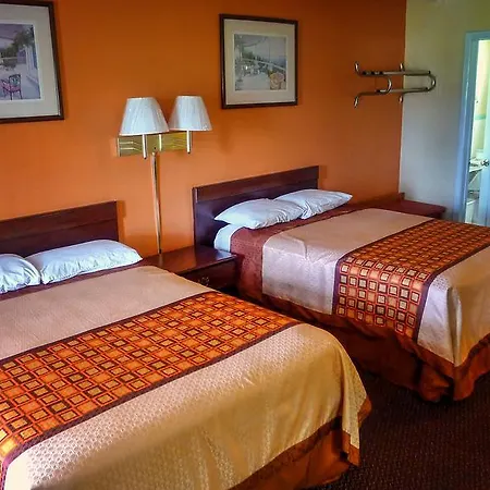 Nassau Holiday Motel-3