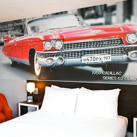 Cadillac Motel Niagara-3