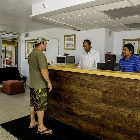 Lakeview Motel-3