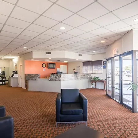 Red Roof Inn & Suites San Angelo-3