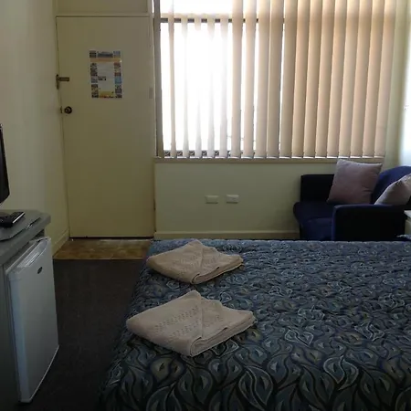 Grand Central Motel-3
