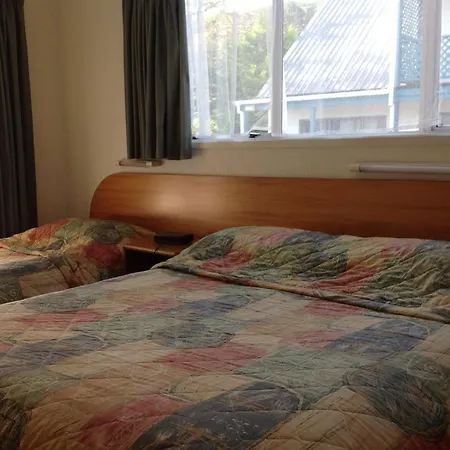 Breeze Motels-2