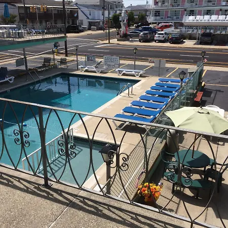 Crystal Sands Motel-3