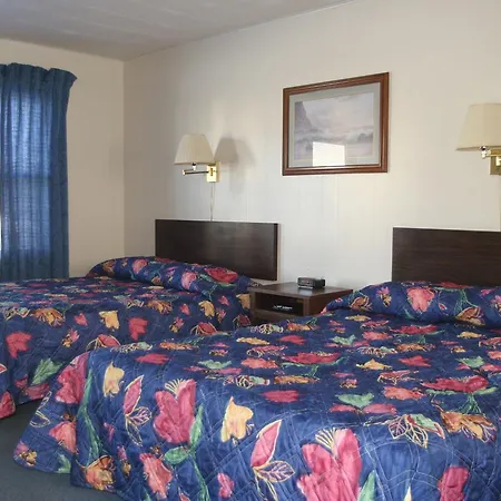 Bluffs Inn-3