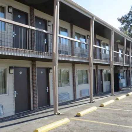 Redwood Inn-2