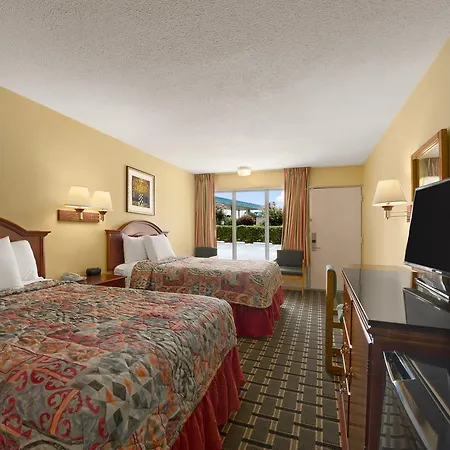 Rose Garden Inn & Suites Thomasville-3