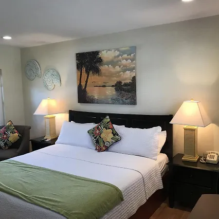 Harborside Motel & Marina-3
