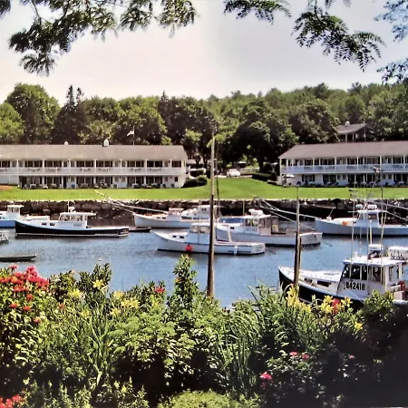 Auberge On The Cove-3
