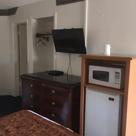 Frontier Motel-3