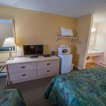 Westwood Motel 100 Mile House-2