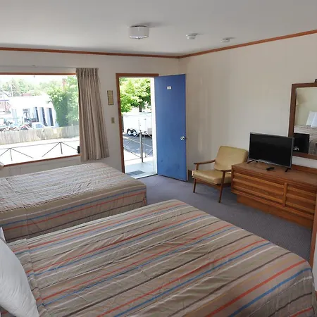 Budget Inn Near Westrock-2