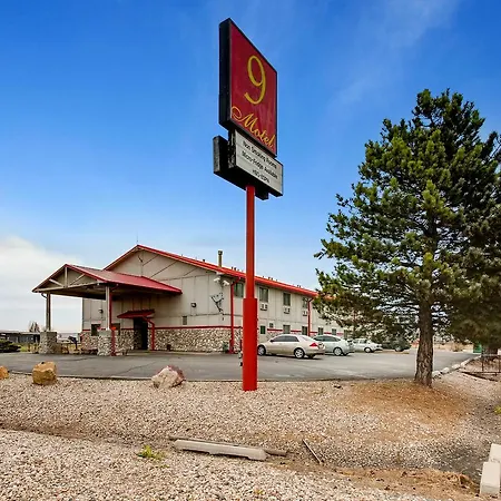 Motel 9-2