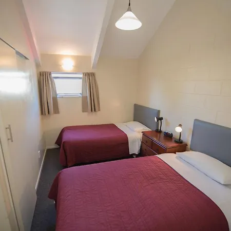 Howick Motor Lodge-2