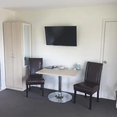 Rolleston Highway Motel-2