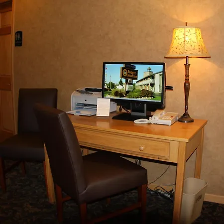 Budget Host Inn & Suites-2