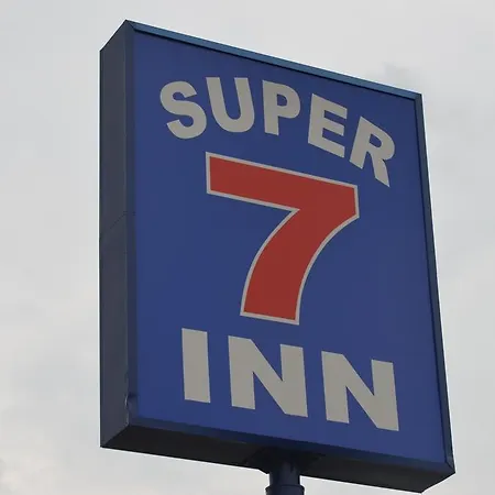 Super 7 Inn-3