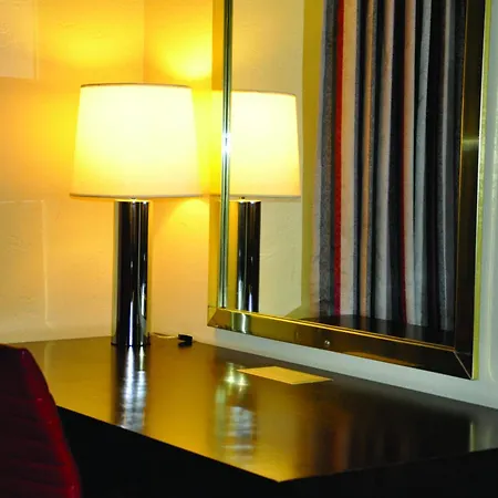 Travelers Inn Manteca-3